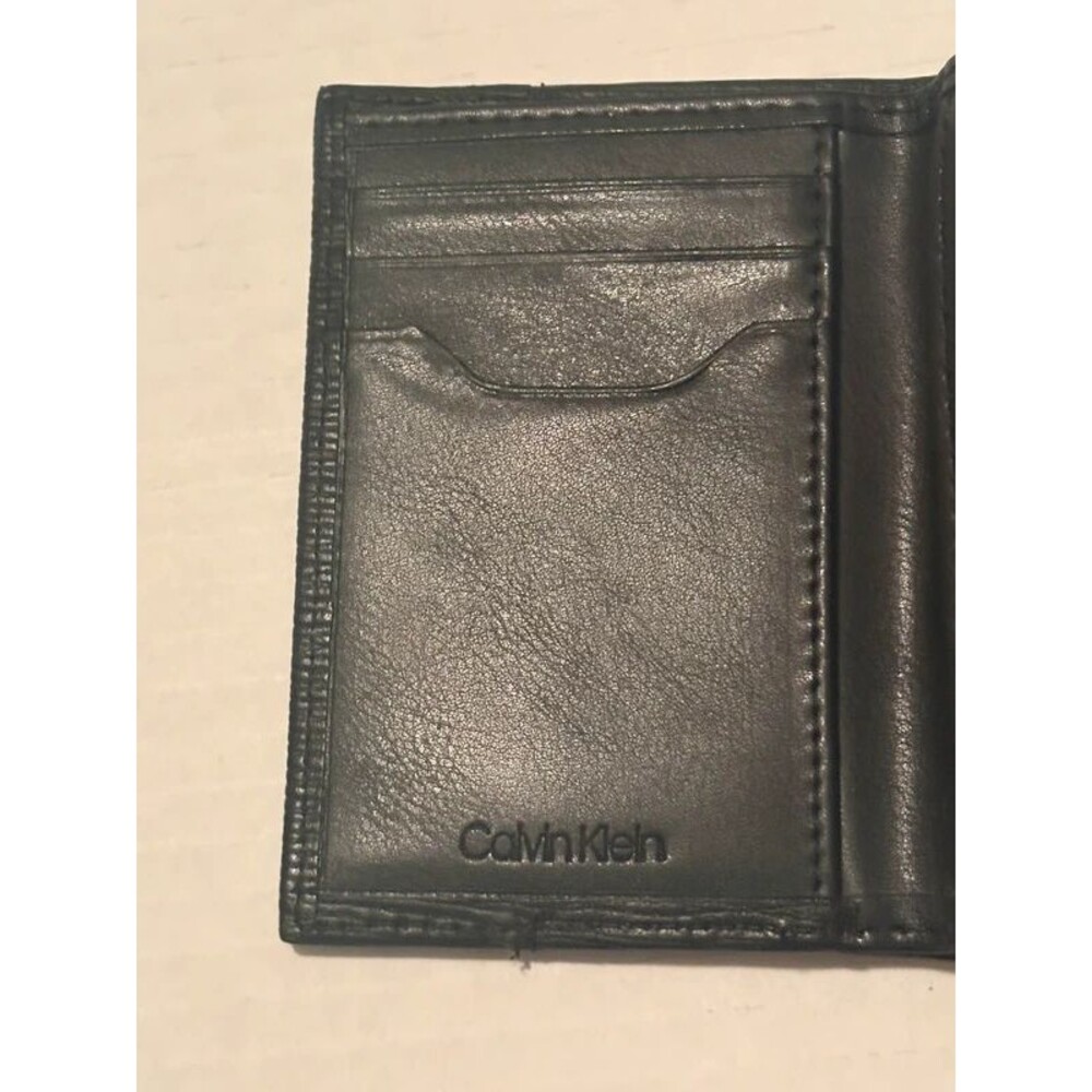 Calvin Klein Black Wallet - Picture 5 of 9